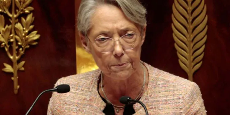 Qui pourrait remplacer Elisabeth Borne ?
