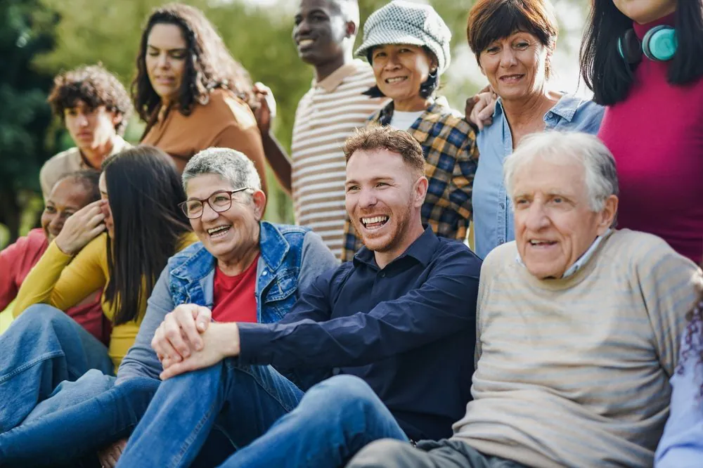Groupe social, Sourire, Jeans, Pantalon, Vert, Heureux