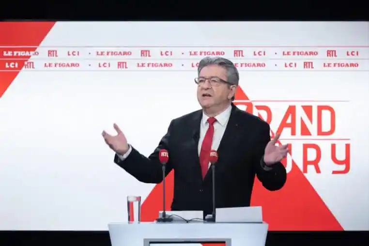 Jean-Luc Mélenchon ami avec Zemmour ?