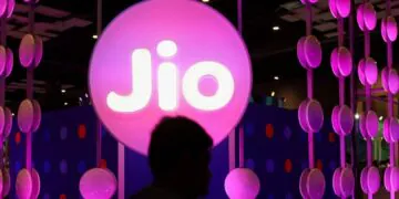 Jio Installs 1 Lakh Towers to Expedite 5G Rollout in India, Department of Telecom Data Shows