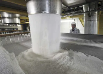La coopérative sucrière Tereos, touchée par la flambée de l'énergie et des matières premières, décharge trois usines en France