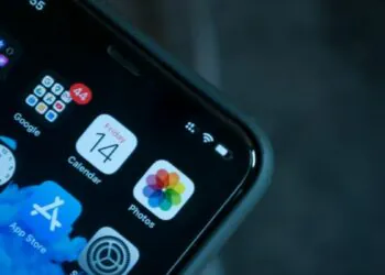 iOS 17 pour ajouter la prise en charge des fonctionnalités « les plus demandées » ainsi que des améliorations de performances : Mark Gurman