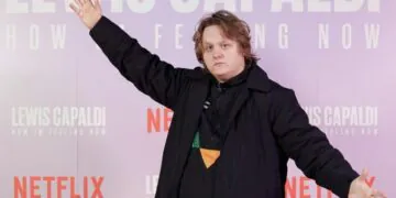 Atteint du syndrome de Gilles de la Tourette, cet artiste pourrait bien abandonner la scène