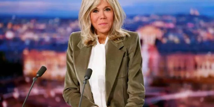 Suicide à l'Élysée : Brigitte Macron complètement chamboulée
