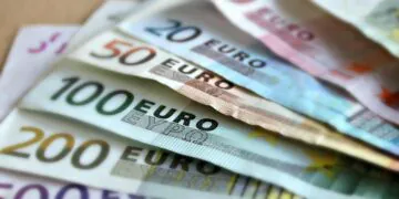 Voici le plafond de dépôt en liquide sans justification autorisé par la banque