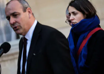 Emmanuel Macron annonce un "pacte vie professionnelle", les syndicats de salariés toujours opposés à la réforme des retraites
