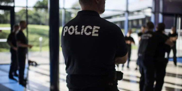 La police et la gendarmerie face à des départs massifs