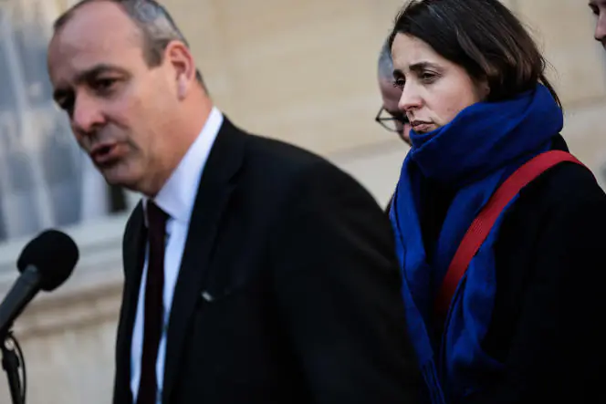 Laurent Berger et Sophie Binet, après avoir été reçus à Matignon par Elisabeth Borne, à Paris, le 5 avril 2023. 