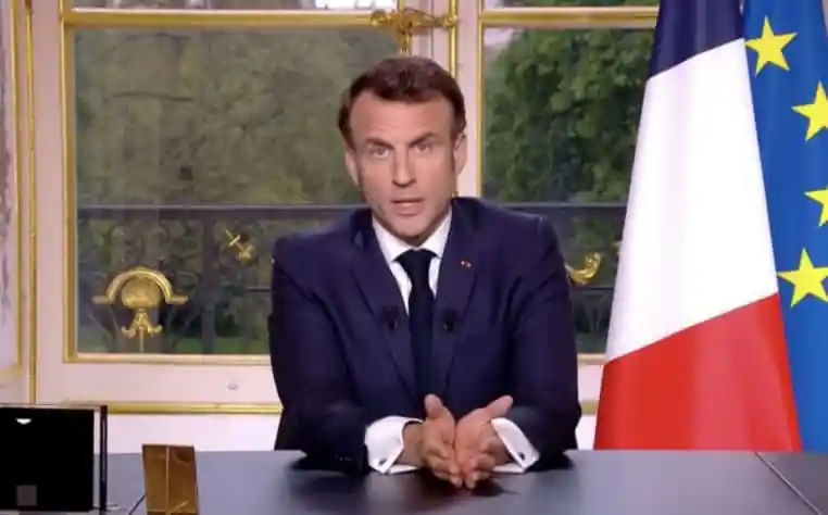 Discours: "le déni", "hors de la réalité"les réactions des politiques au discours d'Emmanuel Macron