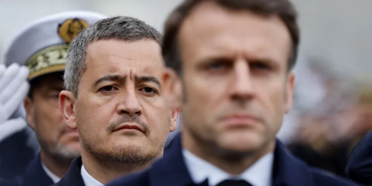 "La régularisation des sans-papiers n'induit pas un appel à l'air"