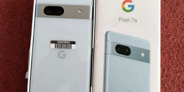 Google Pixel 7a Unboxing Images Tip Arctic Blue, Carbon Black Colour Options