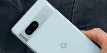 Google Pixel 7a Promo Images Leak Online, Suggests 90Hz Refresh Rate Display, 13-Megapixel Selfie Camera
