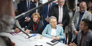 "La règle des 15 à 20 heures d'activité obligatoire est inapplicable, et les autorités le savent très bien"