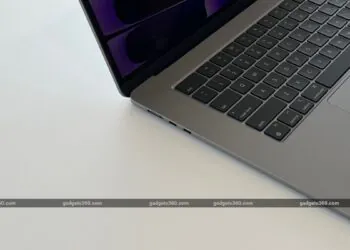 pomme macbook air 15 ports pomme