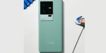 Spécifications du stockage, de la charge et de l'appareil photo iQoo 11S