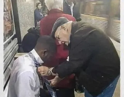 The Red Coat and the Tie A Quiet Act of Kindness That Changed Everything